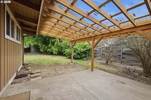 1430 Barton St, Eugene, OR 97404 - Photo 20