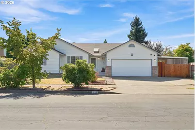 723 71st St, Springfield, OR 97478 - Photo 1
