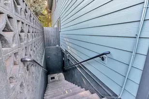 9333 N Lombard St, Portland, OR 97203 - Photo 20