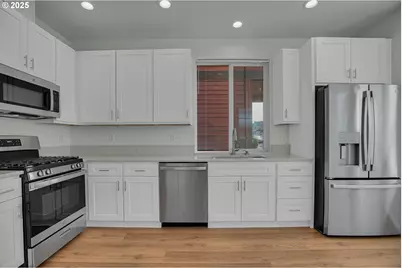 20669 SW Skiver St, Beaverton, OR 97078 - Photo 12