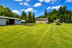 38495 SW Laurelwood Rd, Gaston, OR 97119 - Photo 26