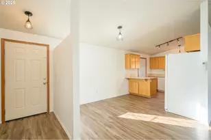 130 SW Westhills Dr, McMinnville, OR 97128 - Photo 12