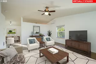 130 SW Westhills Dr, McMinnville, OR 97128 - Photo 10