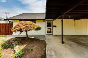 345 23rd St, Springfield, OR 97477 - Photo 2