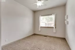 1101 Delrose Ct, Springfield, OR 97477 - Photo 32