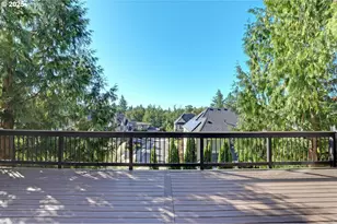 10156 NW Fleetwood Dr, Portland, OR 97229 - Photo 14