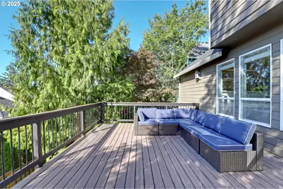 10156 NW Fleetwood Dr, Portland, OR 97229 - Photo 16