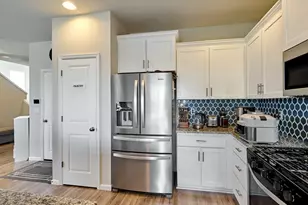 5149 Gemini Ave NE, Salem, OR 97305 - Photo 16