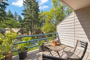 225 Cervantes Cir, Lake Oswego, OR 97035 - Photo 24