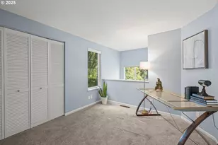 225 Cervantes Cir, Lake Oswego, OR 97035 - Photo 4