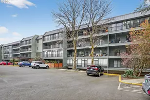 45 Eagle Crest Dr, Lake Oswego, OR 97035 - Photo 1