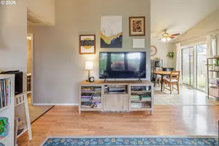 1729 SE 160th Ave, Portland, OR 97233 - Photo 6