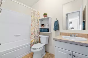 201 W Oakview Ave, Centralia, WA 98531 - Photo 24