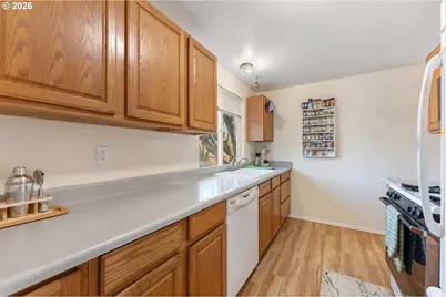 19663 SW Wright St, Beaverton, OR 97078 - Photo 12