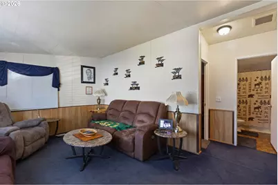 771 SE Hall St, Winston, OR 97496 - Photo 14