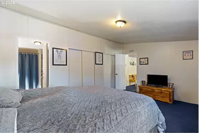 771 SE Hall St, Winston, OR 97496 - Photo 30