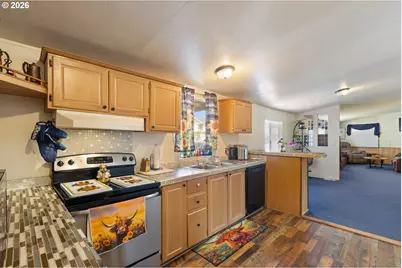 771 SE Hall St, Winston, OR 97496 - Photo 18