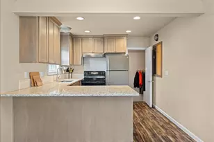 357 E St, Independence, OR 97351 - Photo 14