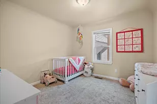 357 E St, Independence, OR 97351 - Photo 22