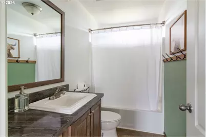 240 NW Jewell Ct, Irrigon, OR 97844 - Photo 10