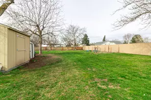 240 NW Jewell Ct, Irrigon, OR 97844 - Photo 22