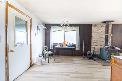 1951 Alder, Elgin, OR 97827 - Photo 10