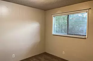 2215 24th St, Florence, OR 97439 - Photo 6