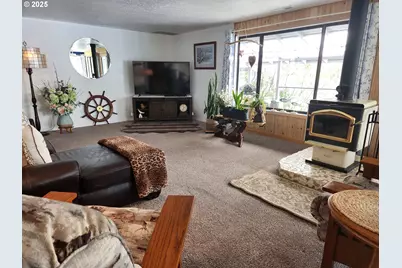 1144 Winchester Ave, Reedsport, OR 97467 - Photo 18