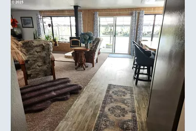 1144 Winchester Ave, Reedsport, OR 97467 - Photo 10