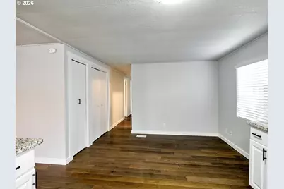 11635 Bunting Ln NE, Aurora, OR 97002 - Photo 8