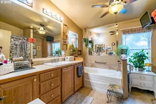 192 Holloway Heights, Brownsville, OR 97327 - Photo 18
