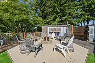 1935 17th St, North Bend, OR 97459 - Photo 30