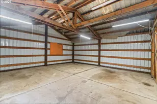 27783 SW Strawberry Hill Dr, Hillsboro, OR 97123 - Photo 38