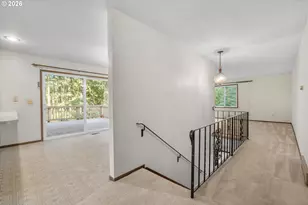 27783 SW Strawberry Hill Dr, Hillsboro, OR 97123 - Photo 4