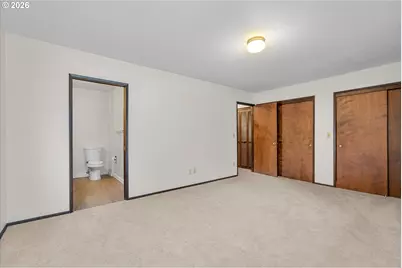 27783 SW Strawberry Hill Dr, Hillsboro, OR 97123 - Photo 18