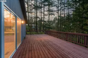 27783 SW Strawberry Hill Dr, Hillsboro, OR 97123 - Photo 30