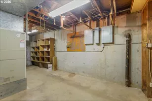 27783 SW Strawberry Hill Dr, Hillsboro, OR 97123 - Photo 26