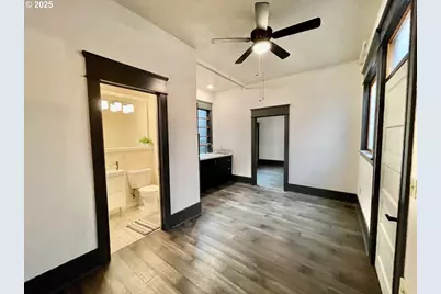 8212 N Denver Ave, Portland, OR 97217 - Photo 6