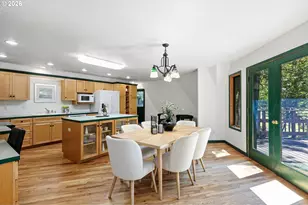 7210 NW Grandview Dr, Corvallis, OR 97330 - Photo 12