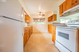 229 Holeman Ave, Eugene, OR 97404 - Photo 26