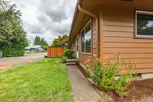 229 Holeman Ave, Eugene, OR 97404 - Photo 2