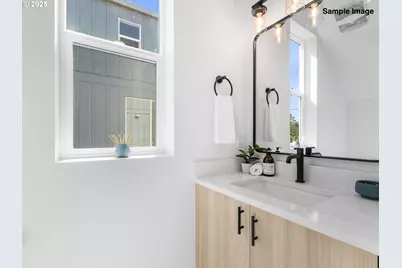 4350 NE Going St, Portland, OR 97218 - Photo 8