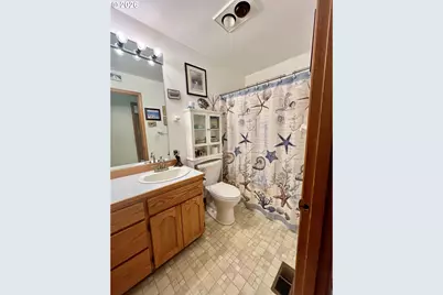 1387 SE Evans Loop, Troutdale, OR 97060 - Photo 20