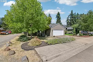 716 Warren St, Oregon City, OR 97045 - Photo 2