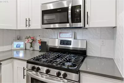 12685 SE Zion St, Damascus, OR 97089 - Photo 14
