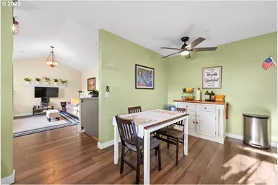 1676 SE 3rd St, Astoria, OR 97103 - Photo 10