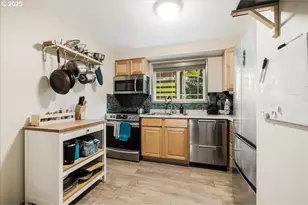 29700 SW Courtside Dr, Wilsonville, OR 97070 - Photo 10