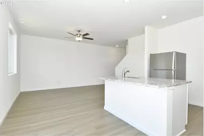 3990 SW Duniway Ln, Gresham, OR 97080 - Photo 12