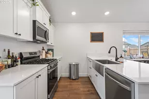 262 NW Par Ave, Madras, OR 97741 - Photo 8