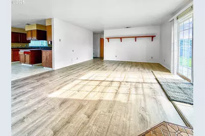 221 Musser St, Brookings, OR 97415 - Photo 8